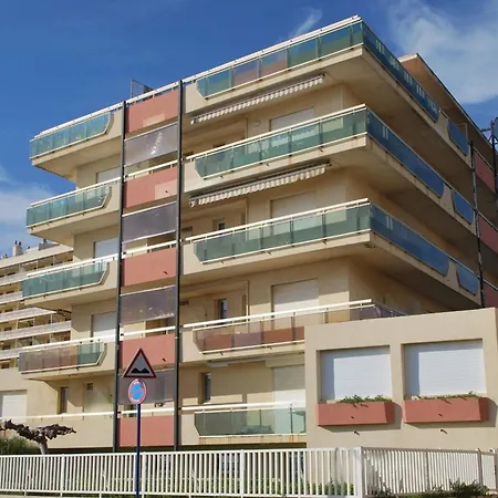 Apartment T2 Au Lavandou, 4 Pers, Acces Plage, Wi-fi, Clim, Parking - Fr-1-803-62 Le Lavandou