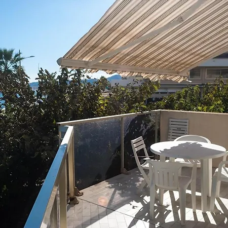 Apartment T2 Au Lavandou, 4 Pers, Acces Plage, Wi-fi, Clim, Parking - Fr-1-803-62 Le Lavandou